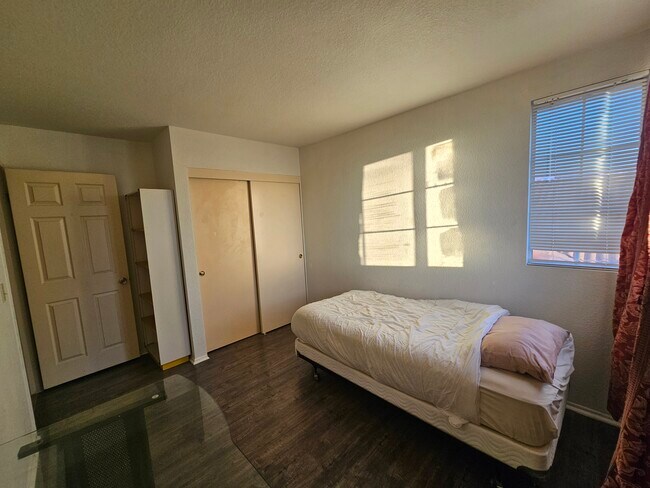 Foto del edificio - 11715 Thomas Hayes Ln