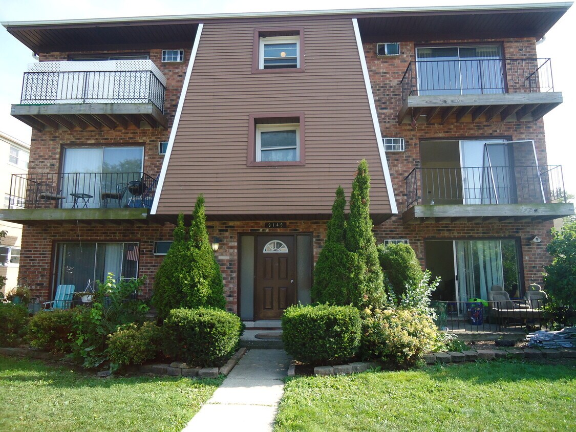 8149 83rd Pl Unit 6, Justice, IL 60458 Condo for Rent in Justice, IL