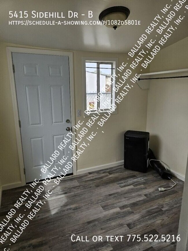 Foto del edificio - 5415 Sidehill Dr