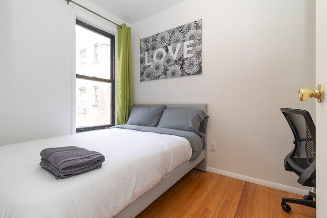 Foto del edificio - 334 E 96th St