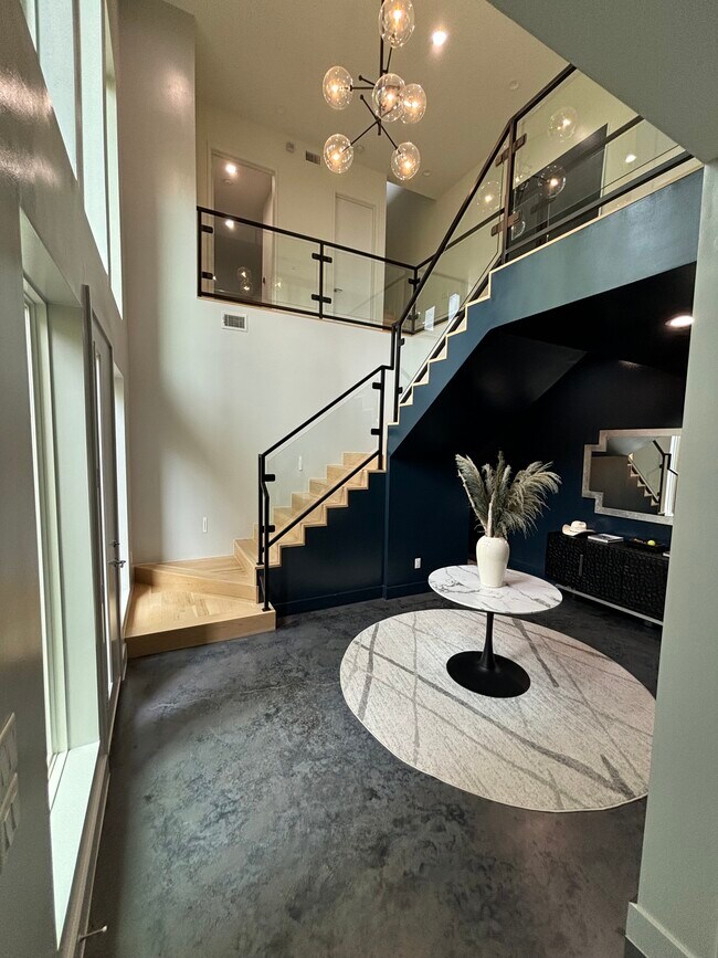 Foto del edificio - 5621 Winton St