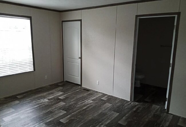 Foto del edificio - 209 Birch Ln