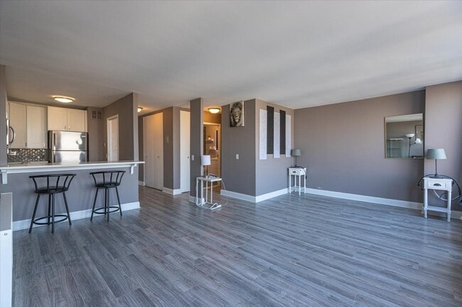 Foto del edificio - 5445 N Sheridan Rd