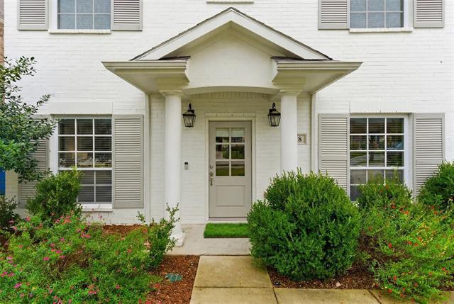 Foto del edificio - 318 Bluestem Ln