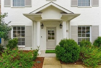 Building Photo - 318 Bluestem Ln
