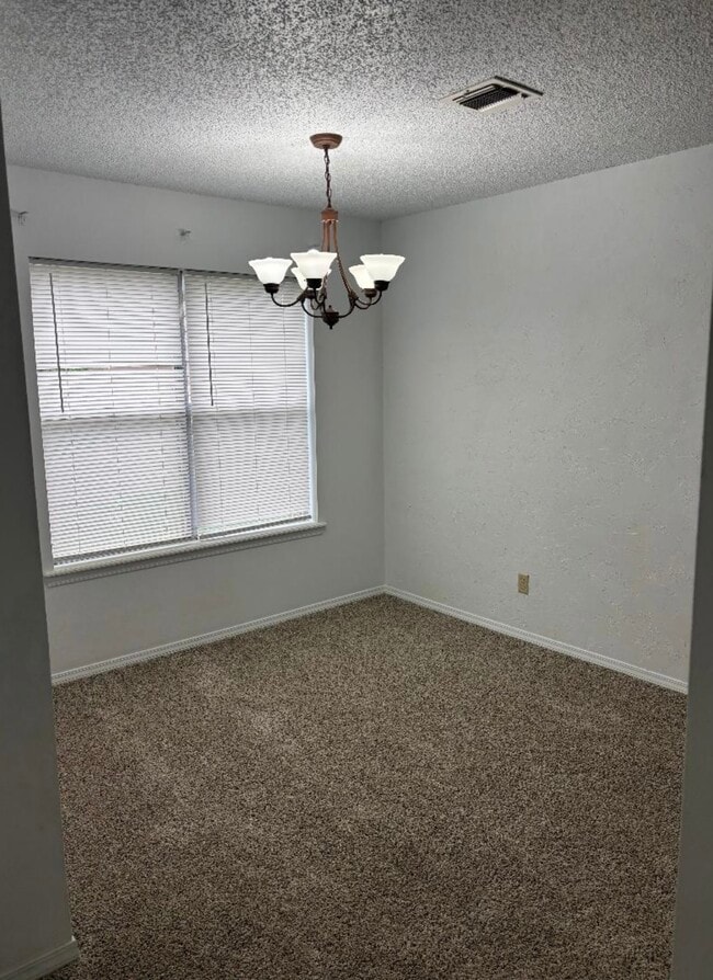 Dining room - 5018 W 5th Pl