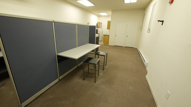 Building Photo - 6812 Old York Rd