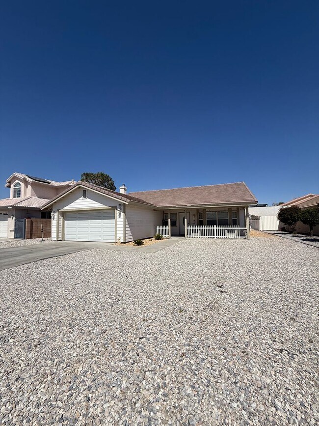Foto del edificio - Spring Valley Lake Home