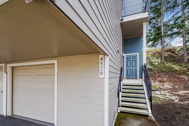 Building Photo - 4529 S 248th Pl