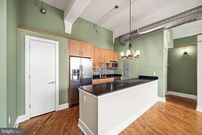 Foto del edificio - 200 Lincoln Ave