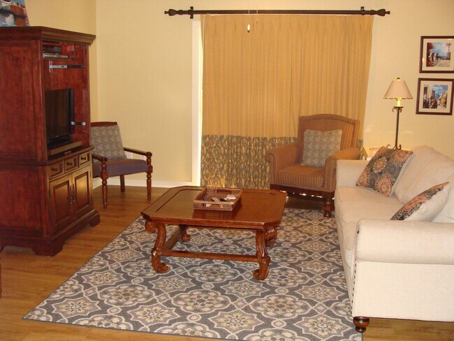 Foto del edificio - Treat Yourself 4210