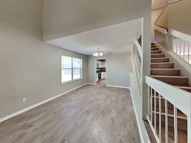 Foto del edificio - 4105 Devon Ct