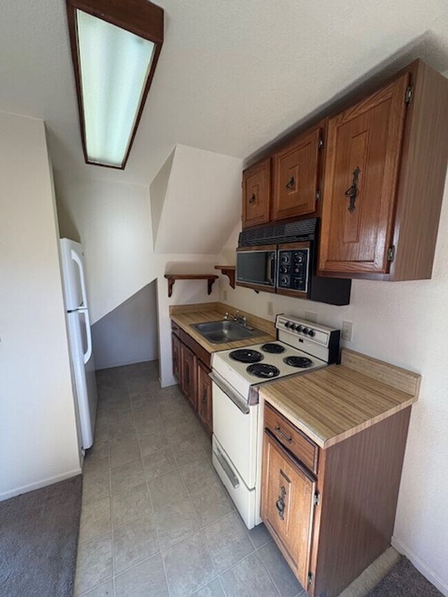 Foto del edificio - 1215-1219 Bond St