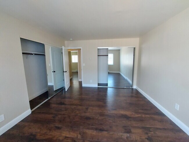 Foto del edificio - 1240 W Washington Ave