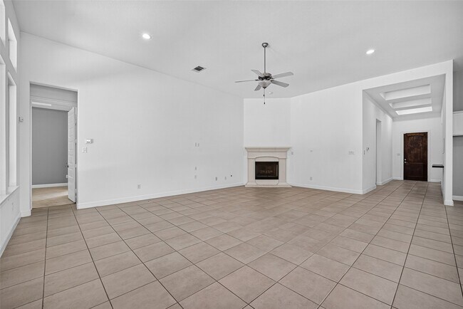Foto del edificio - 13326 Lake Chesdin Rd