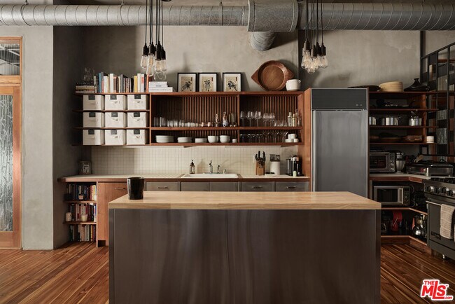 Foto del edificio - 710 Orlando Ave