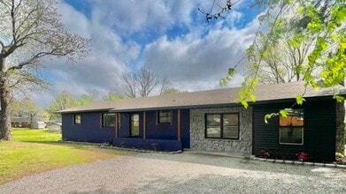 Building Photo - 129 Virginia Dr