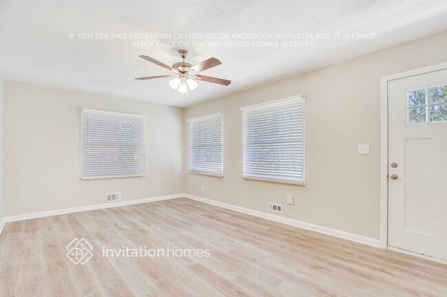 Building Photo - 1873 Shamrock Dr