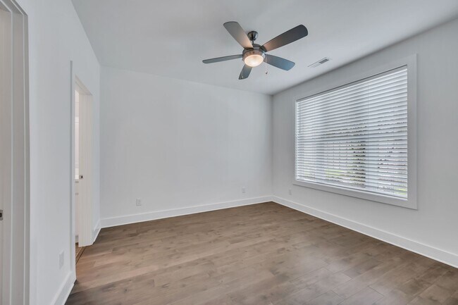 Foto del edificio - 504 Vernon Cir