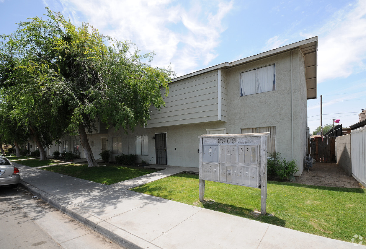 Primary Photo - South Chester Avenue Apartments