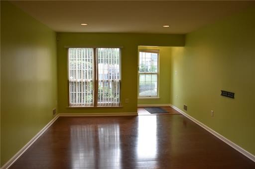Building Photo - 204 Sandpiper Ct