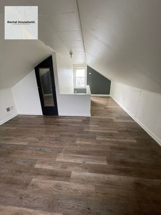 Foto del edificio - Bright & Airy 3-Bedroom Bungalow-Move-In Ready!