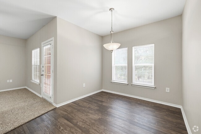 Dining Room - Saddle Creek