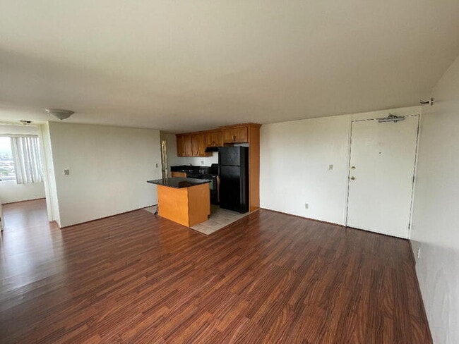 Photo - To register for the showing time below, no... House