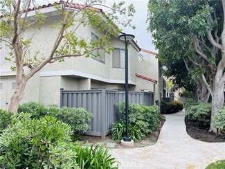Building Photo - 260 Lemon Grove