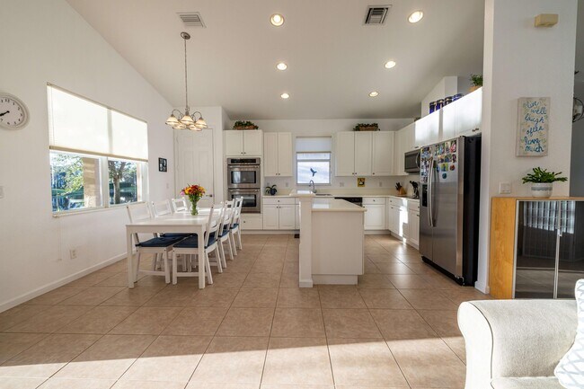 Building Photo - 2287 Newport Isles Blvd