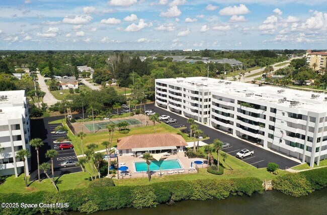 Foto del edificio - 5011 Dixie Hwy NE
