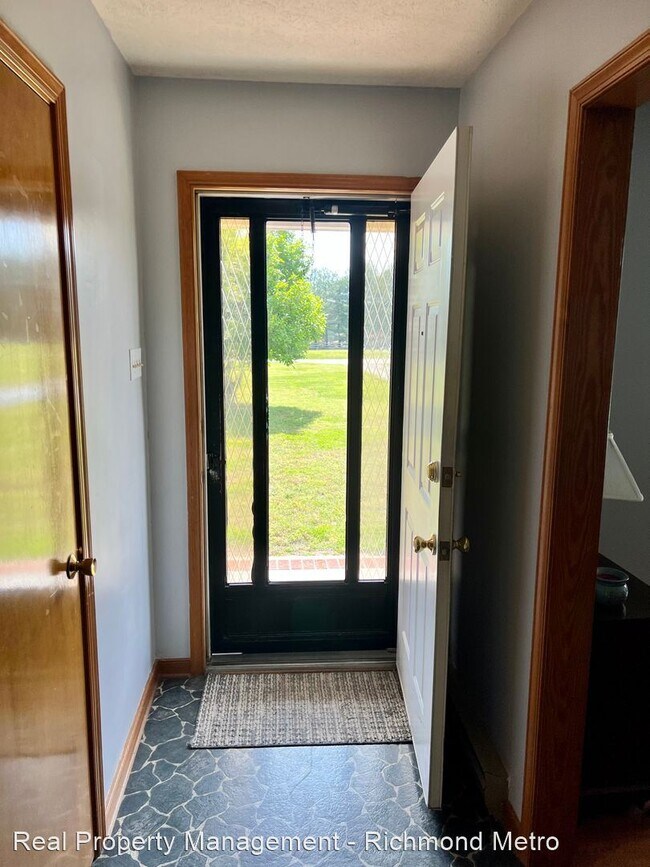 Foto del edificio - 3 br, 2 bath House - 15190 Mountain Road