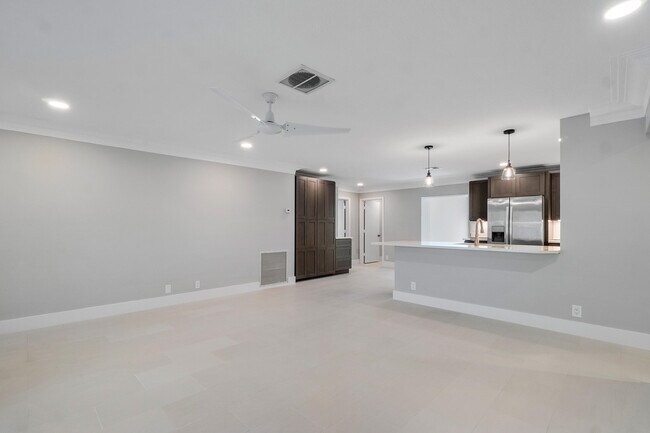 Foto del edificio - 2302 SW 10th St