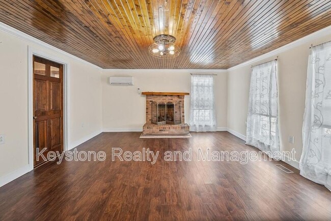 Building Photo - 1340 Donelson Pkwy