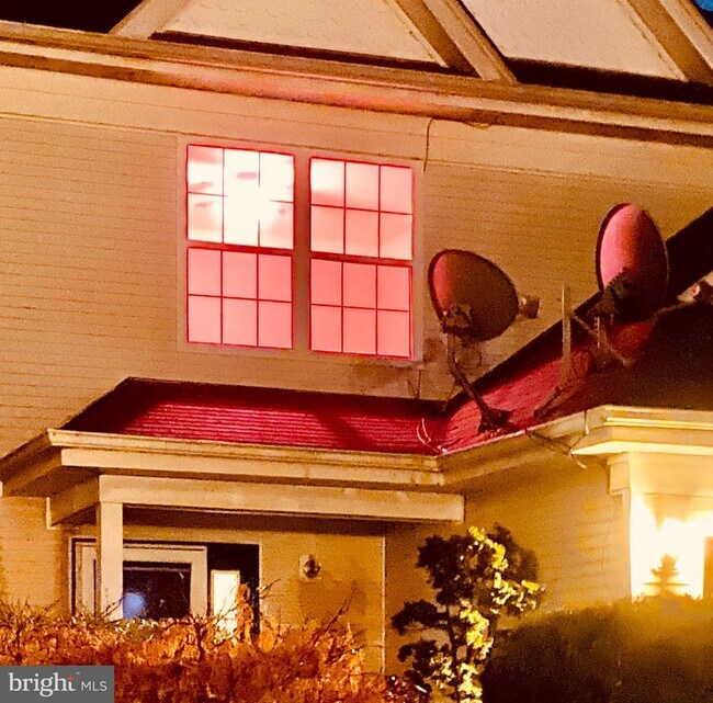 Foto del edificio - 65 Tattersall Dr