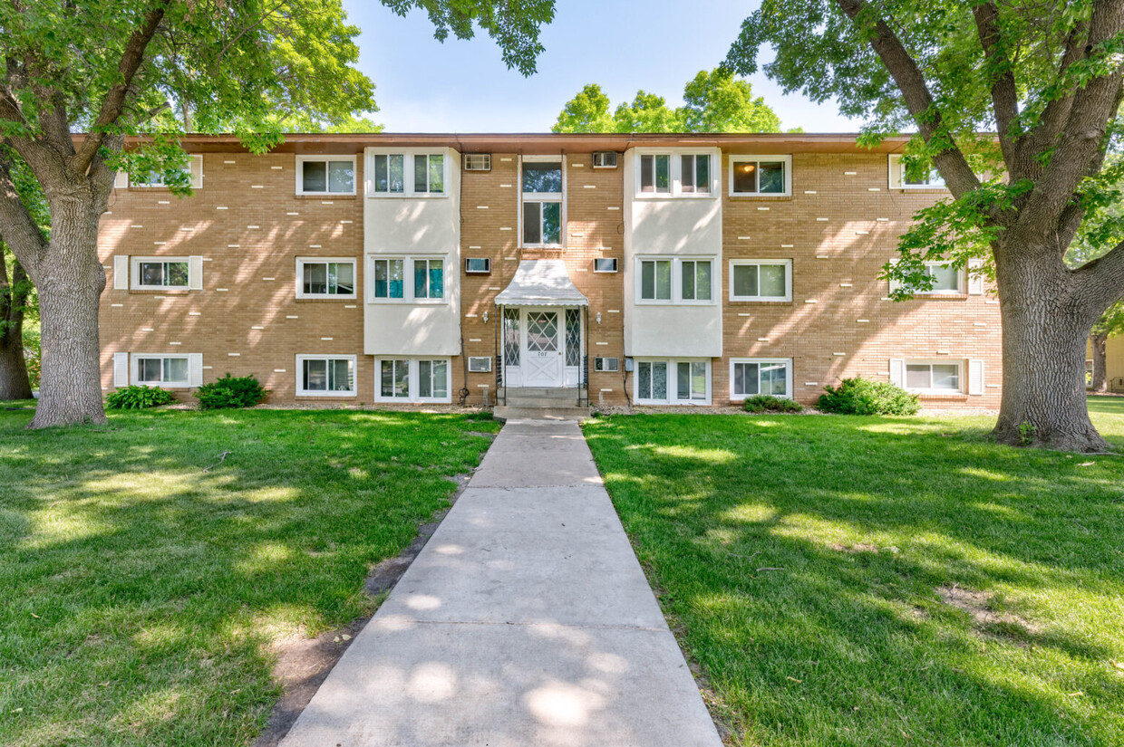 Primary Photo - 707 3rd Ave E
