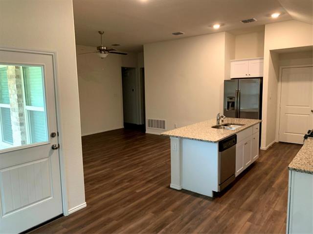 Foto del edificio - 2444 Larimar Dr