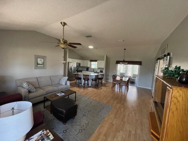 Foto del edificio - 1288 Weaton Ct