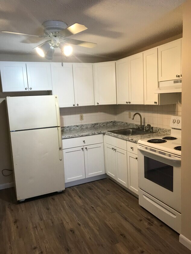 85 Ridgewood Ln Unit 1, Gardner, MA 01440 Condo for Rent in Gardner