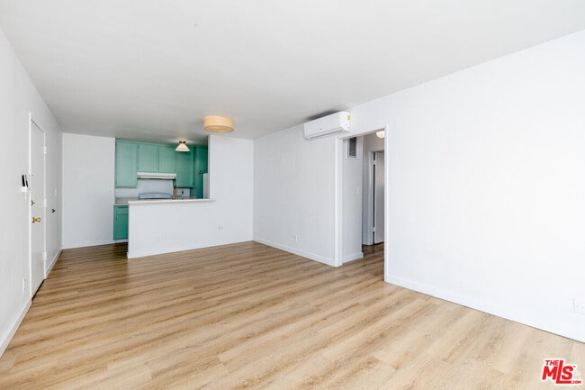 Foto del edificio - 114 S Gramercy Pl