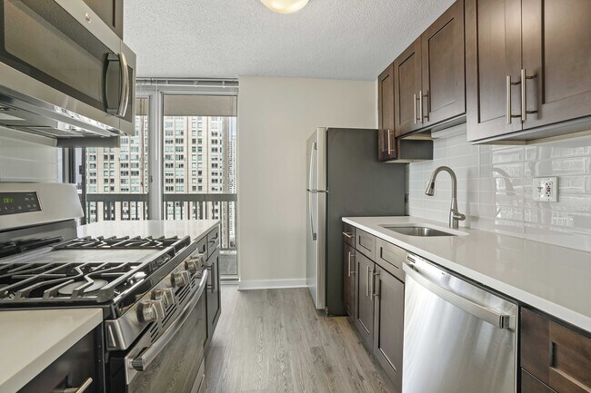 Foto del edificio - 542 N State St