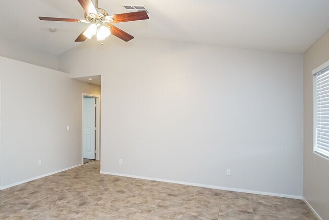 Foto del edificio - 2602 Tropical Sands Ave