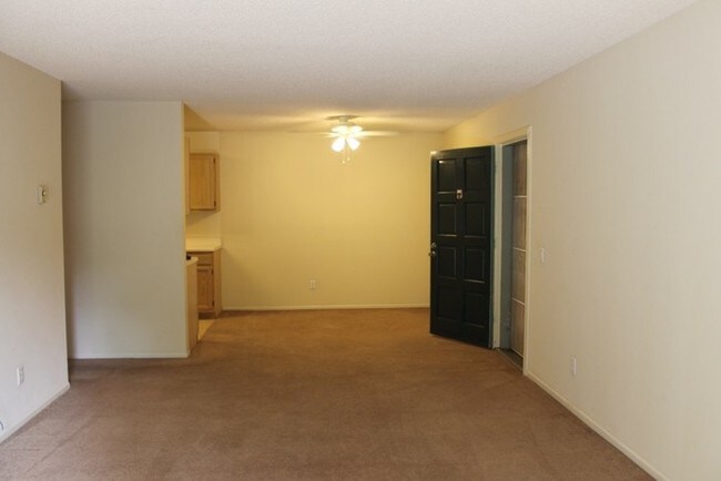 Building Photo - 2312 Hosp Way
