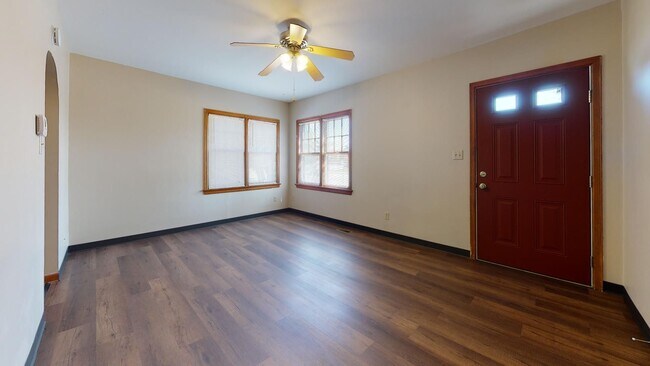 Foto del edificio - 2 Bedroom, 1 Bathroom House w/Unfinished B...