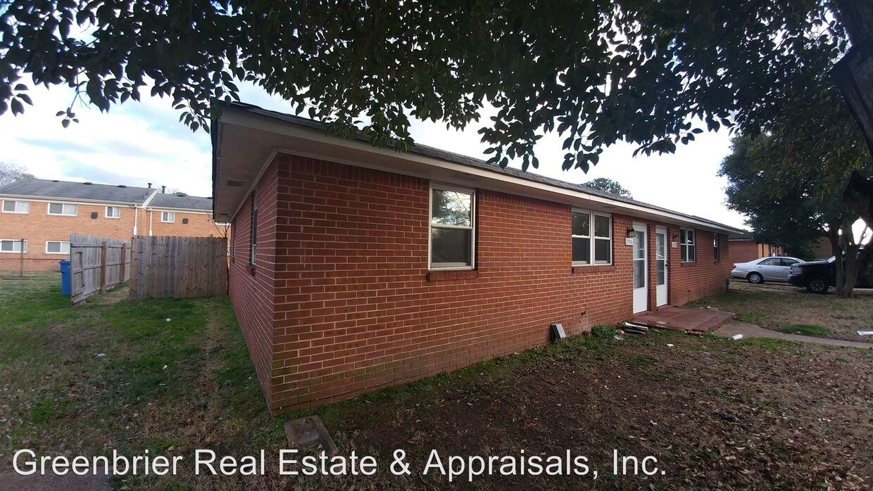 2016 Pond Ln, Chesapeake, VA 23324 Condo for Rent in Chesapeake, VA