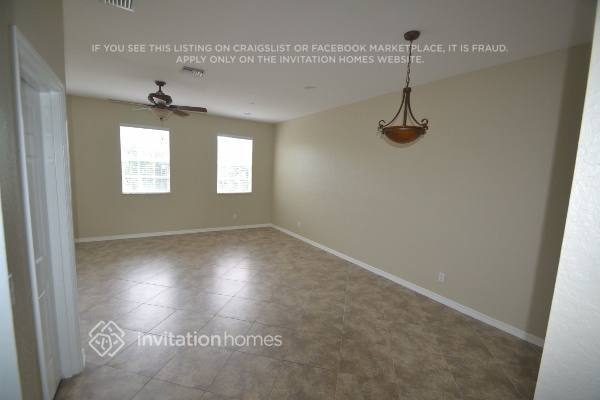 Foto del edificio - 253 E Bay Cedar Cir