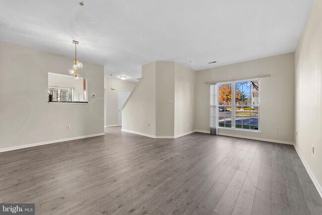 Foto del edificio - 16600 Eldbridge Ln