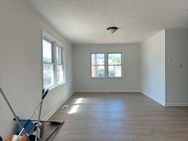 Foto del edificio - 610 37th Ave N