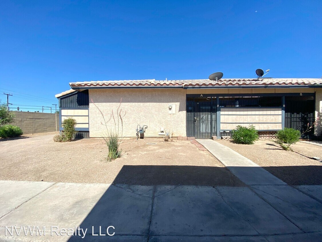 Primary Photo - 2 br, 2 bath House - 253 N Lamb Blvd Unit A