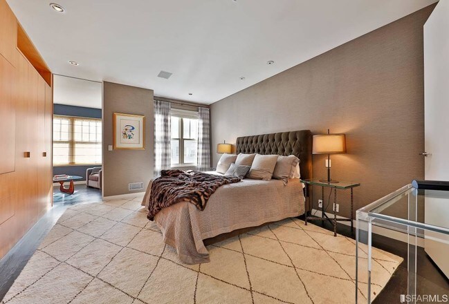 Foto del edificio - 2149 Beach St